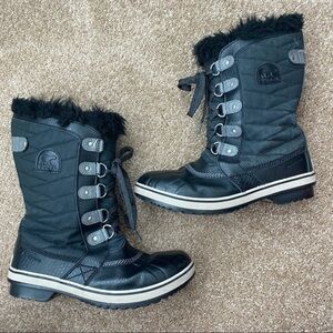 Sorel | Women's Black Tofino Snow Boots Size 6